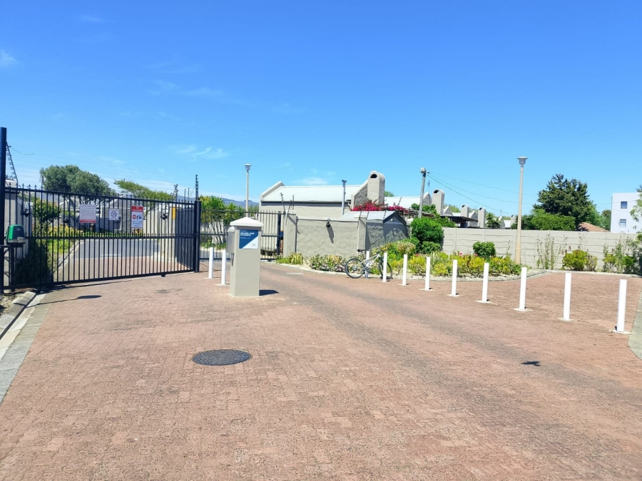 3 Bedroom Property for Sale in Table View Western Cape